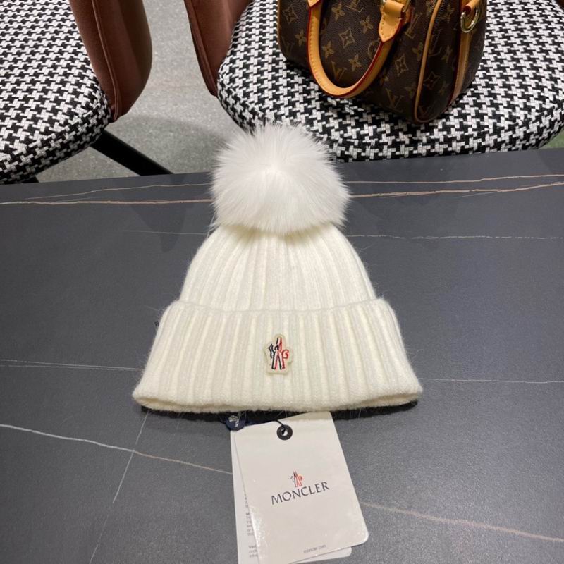 Moncler Hat (1721)