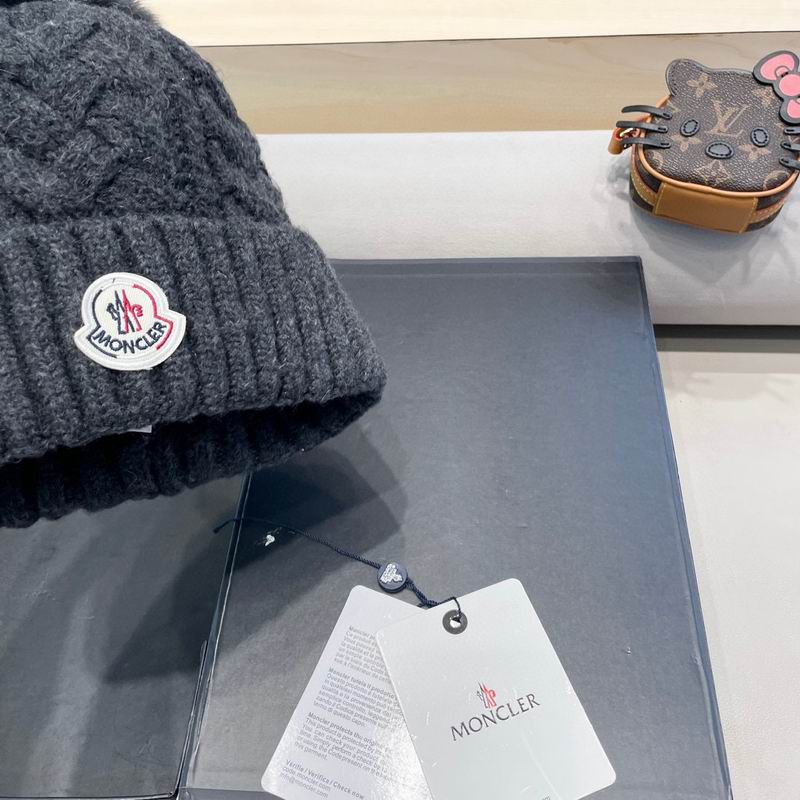 Moncler Hat (181)