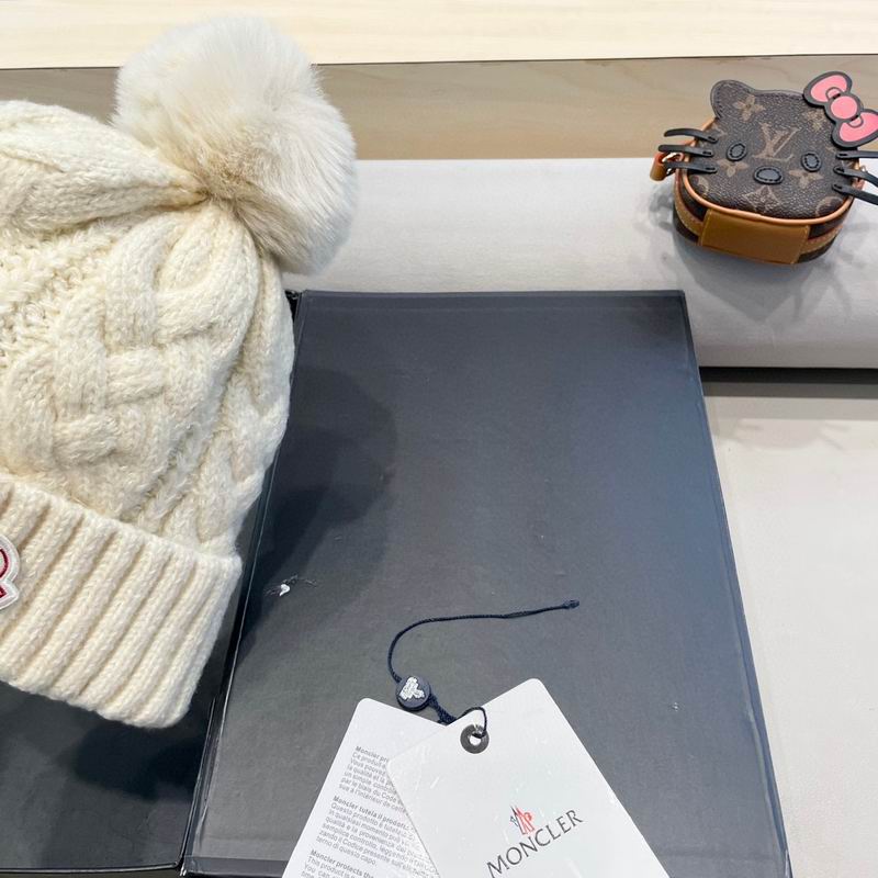 Moncler Hat (188)