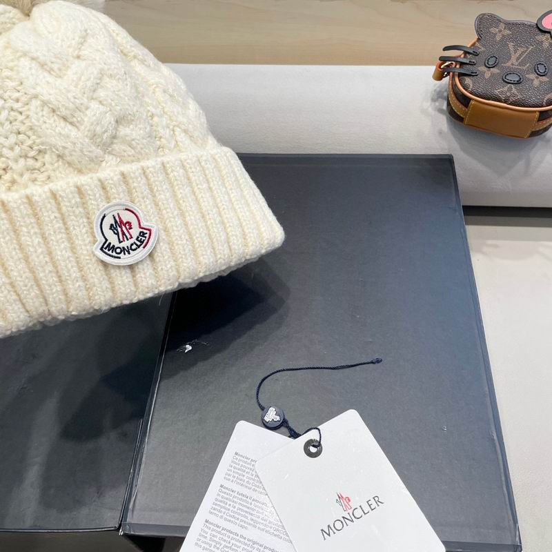 Moncler Hat (190)