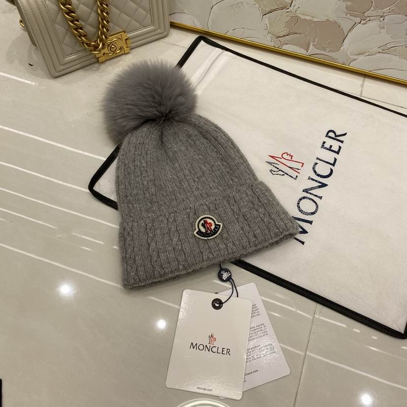 Moncler Hat (200)