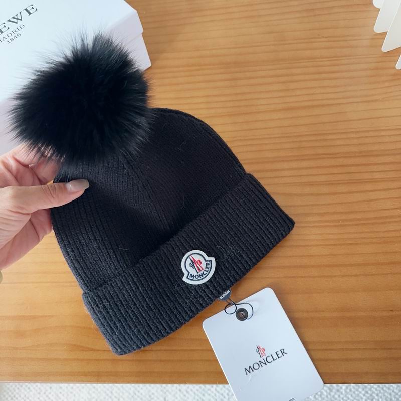Moncler Hat (2356)