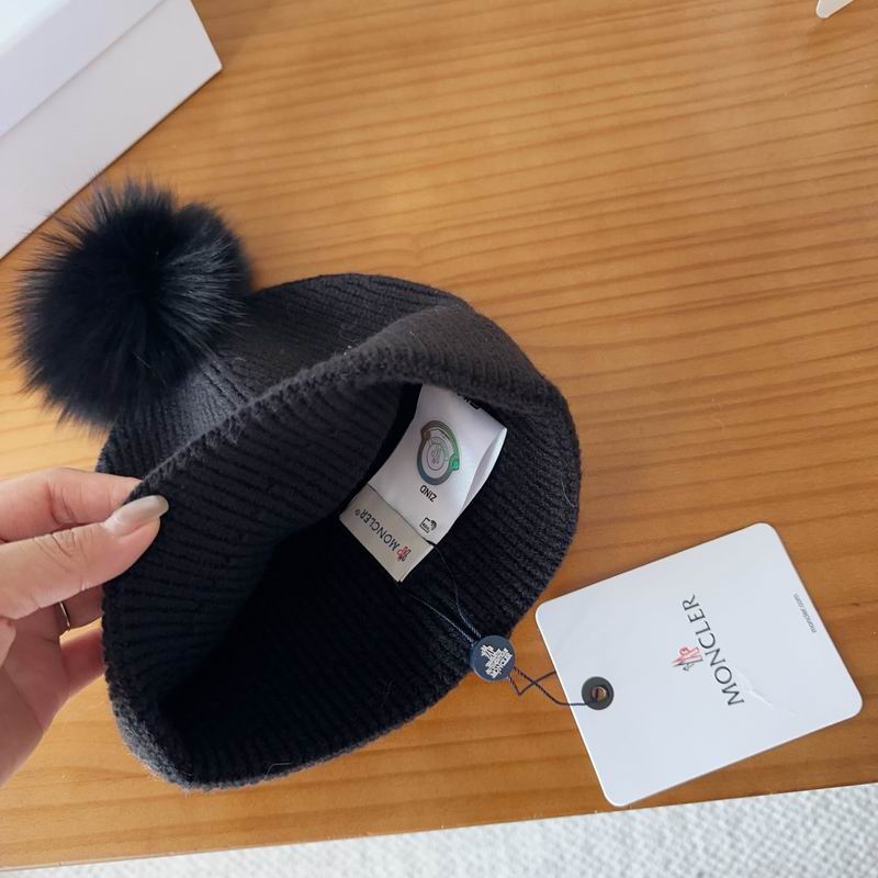 Moncler Hat (2358)