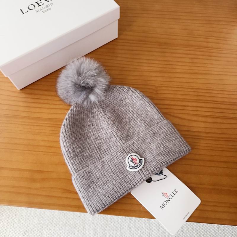 Moncler Hat (2375)