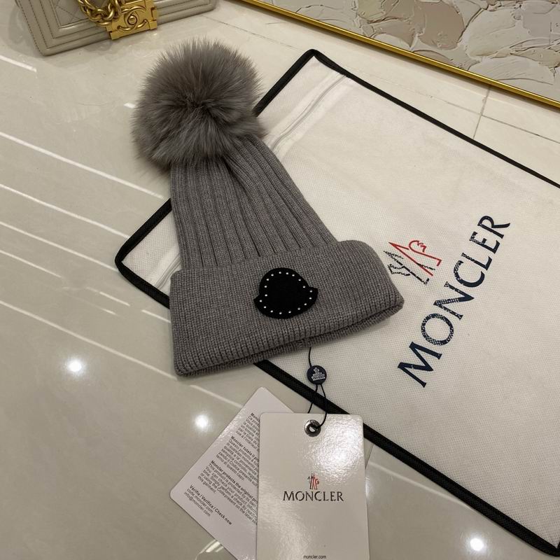 Moncler Hat (256)