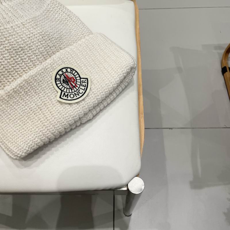 Moncler Hat (343)