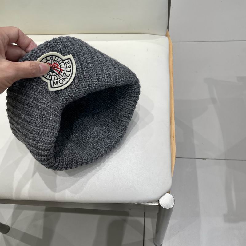 Moncler Hat (347)