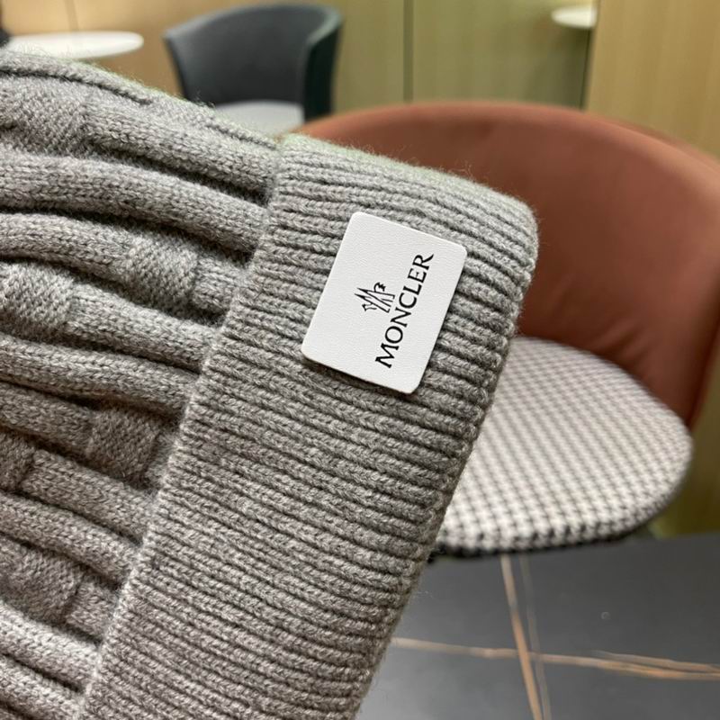 Moncler Hat (361)