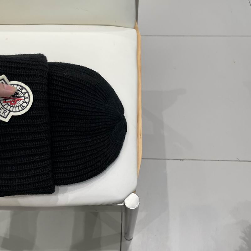 Moncler Hat (368)