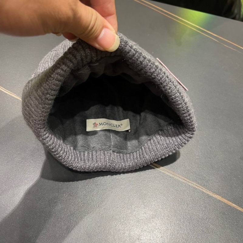 Moncler Hat (369)