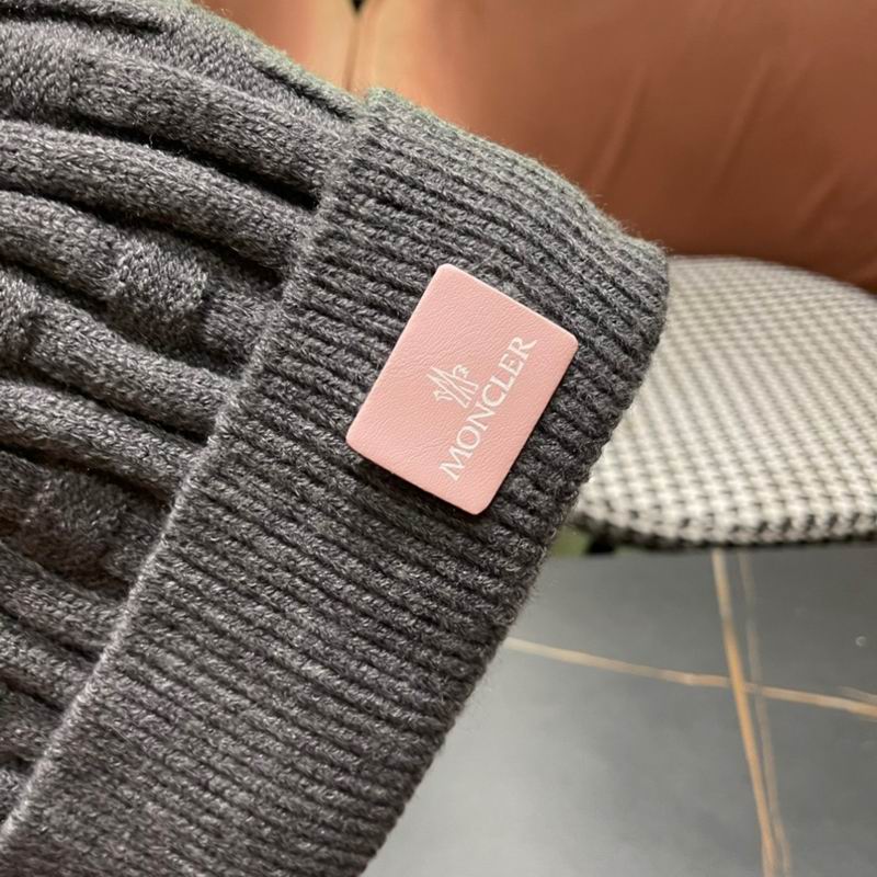 Moncler Hat (371)
