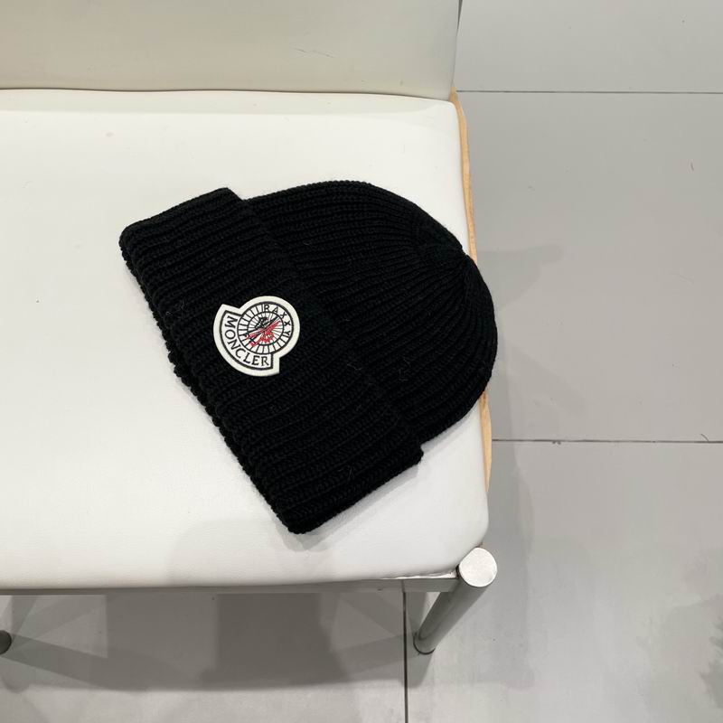 Moncler Hat (372)