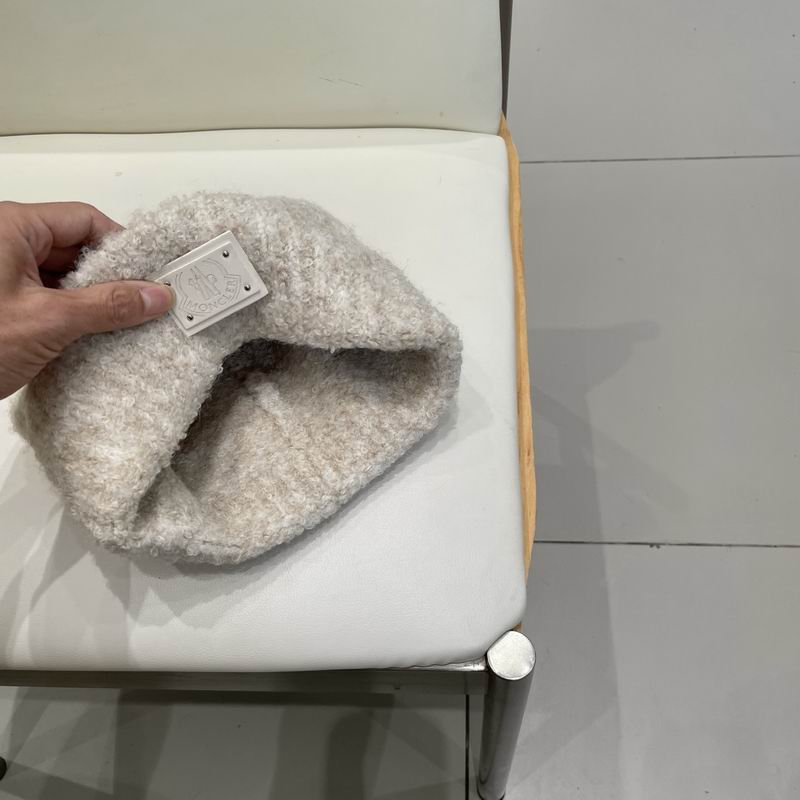 Moncler Hat (383)