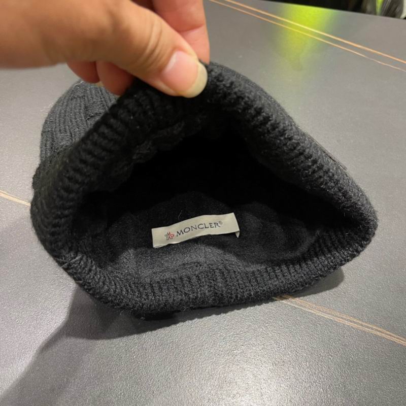 Moncler Hat (390)