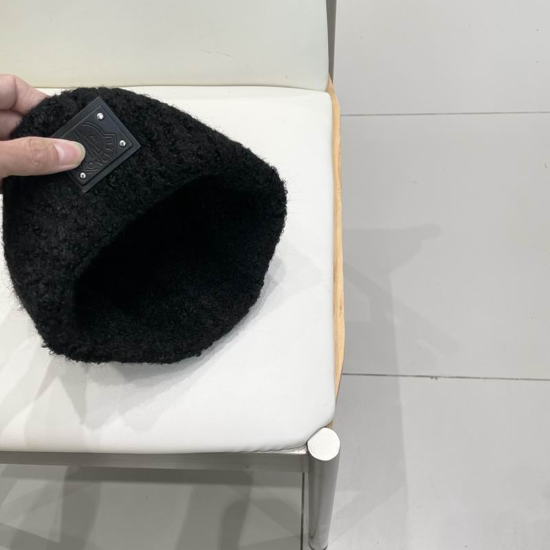 Moncler Hat (392)