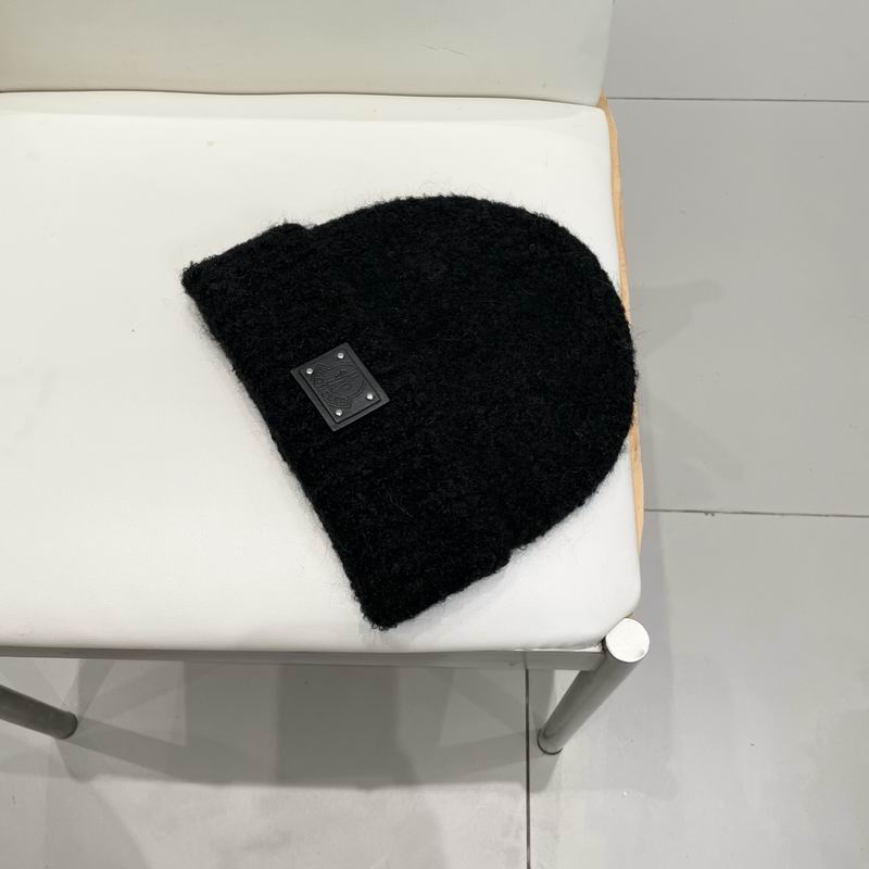 Moncler Hat (399)