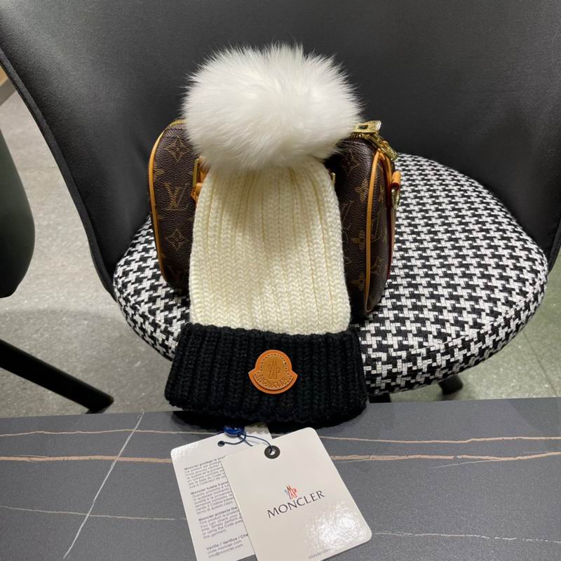 Moncler Hat (400)