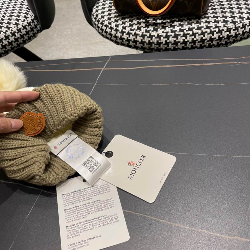 Moncler Hat (411)