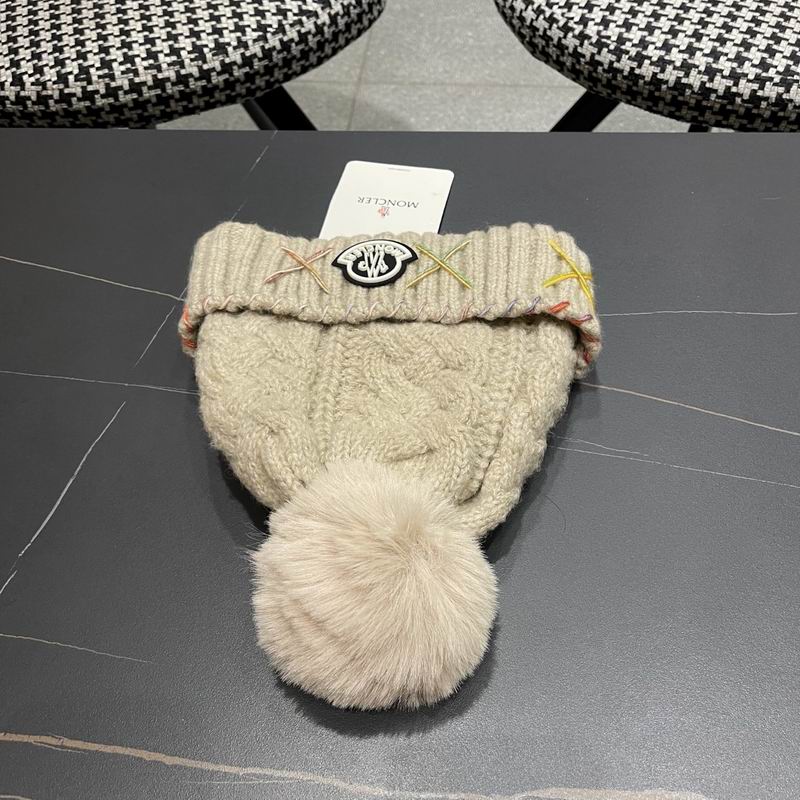 Moncler Hat (451)