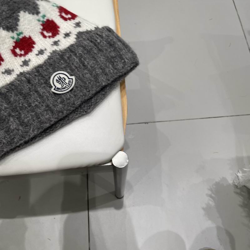 Moncler Hat (487)