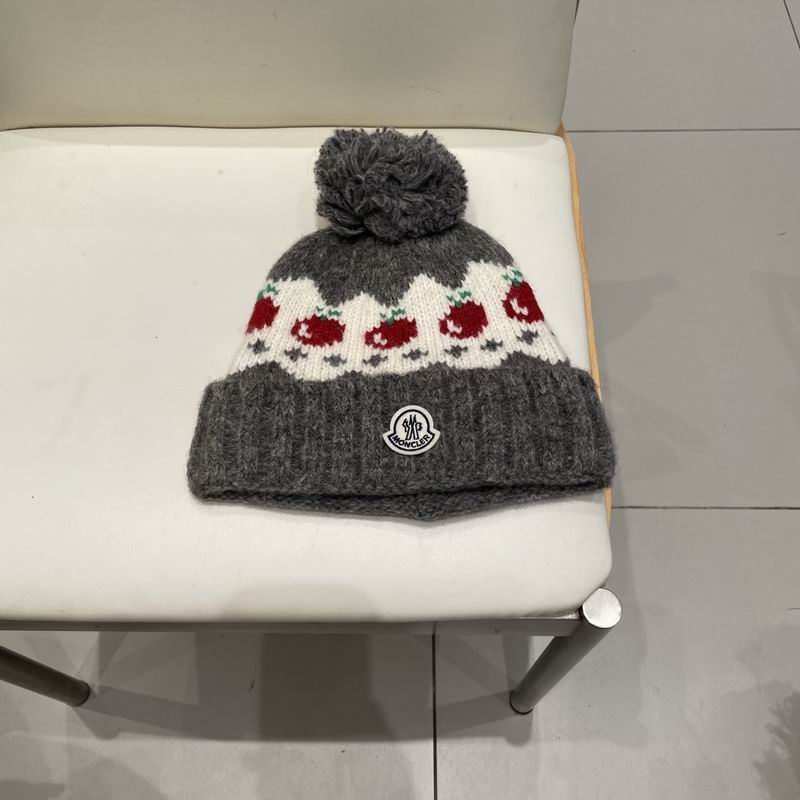 Moncler Hat (490)