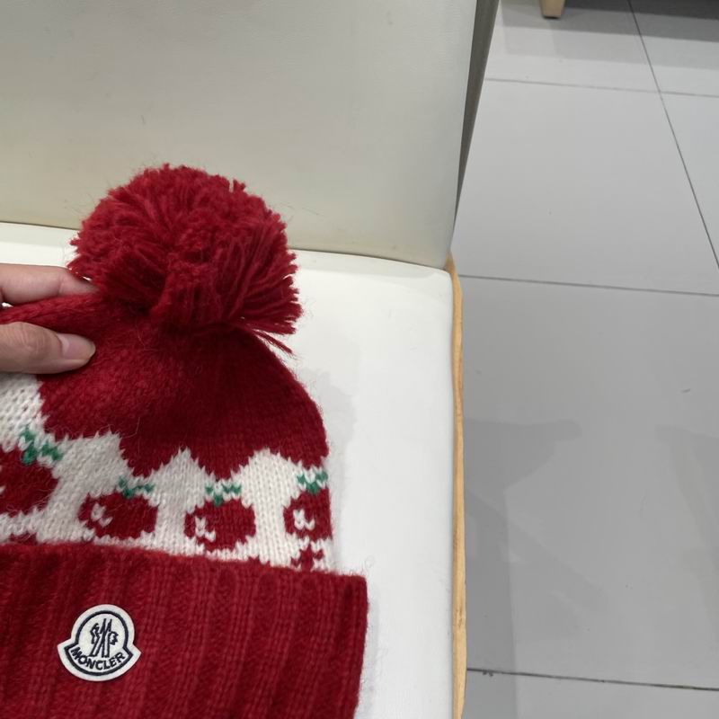 Moncler Hat (494)