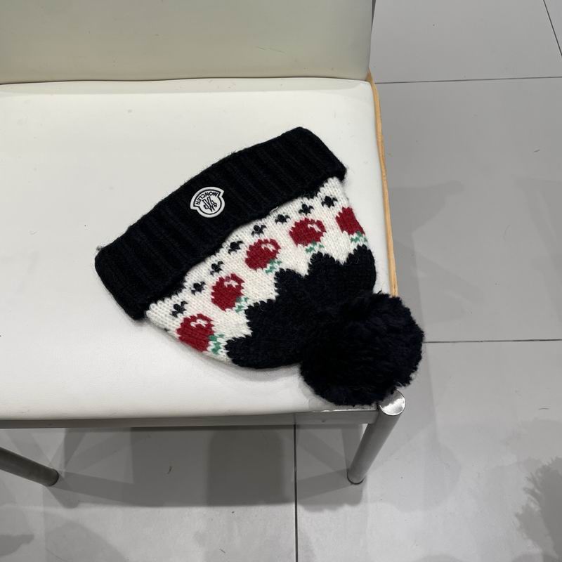 Moncler Hat (501)