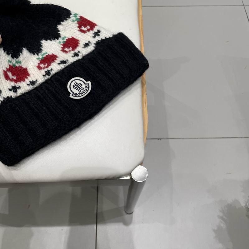 Moncler Hat (505)