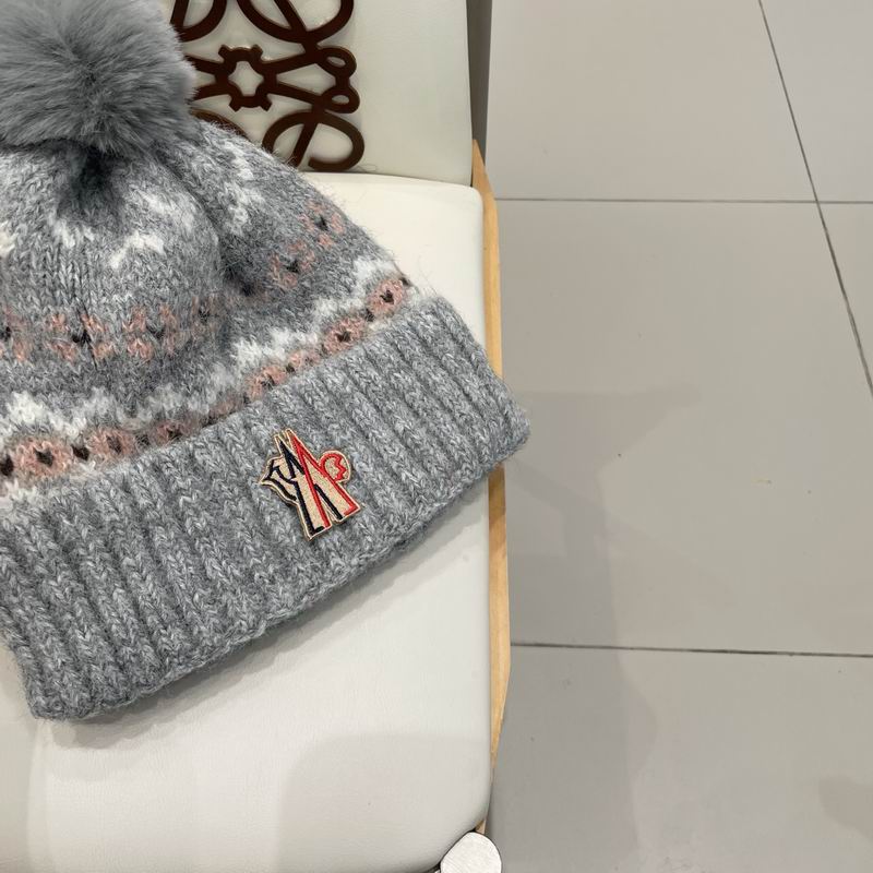 Moncler Hat (542)