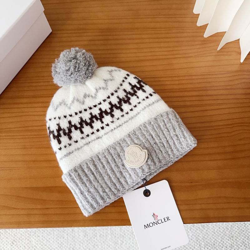 Moncler Hat (699)