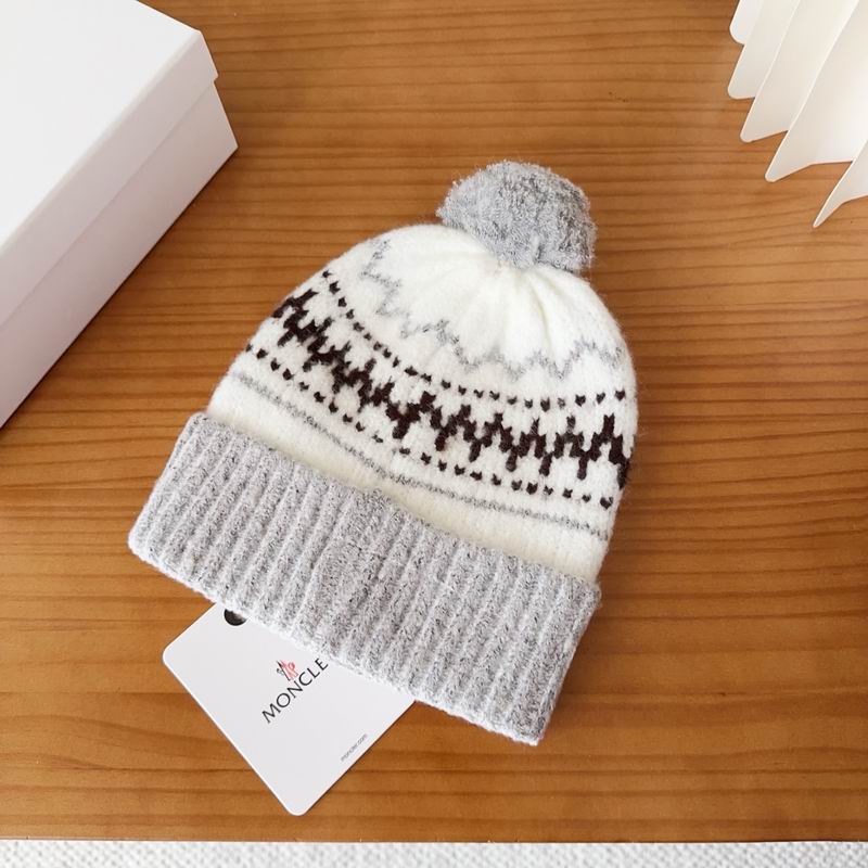 Moncler Hat (701)