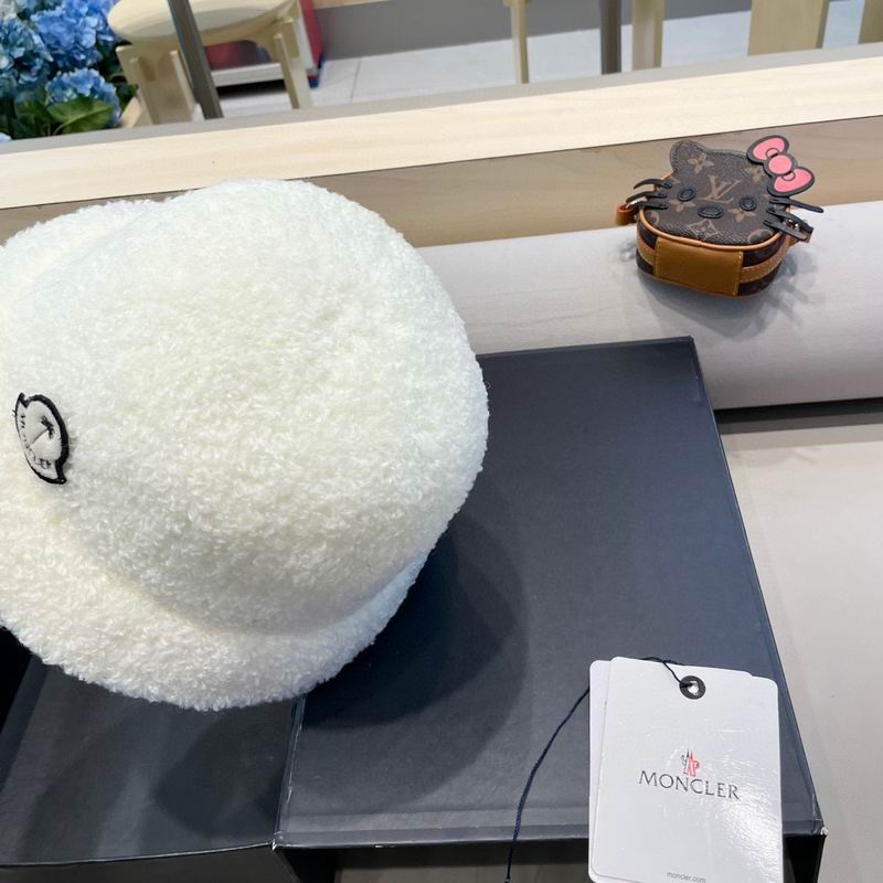 Moncler Hat (747)