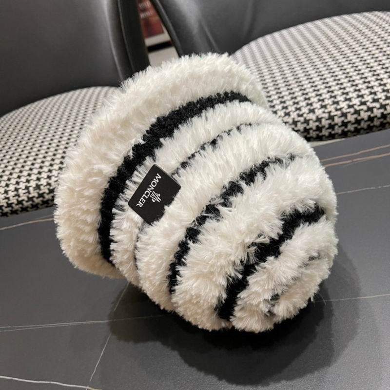 Moncler Hat (985)