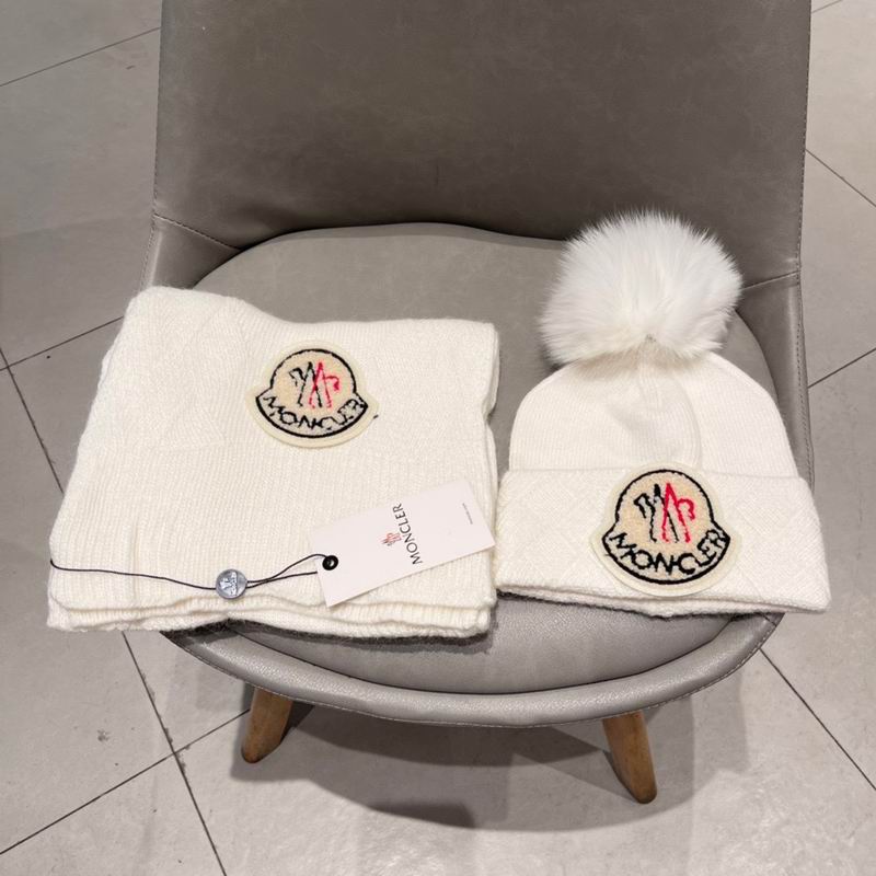 Moncler Scarf Hat (193)
