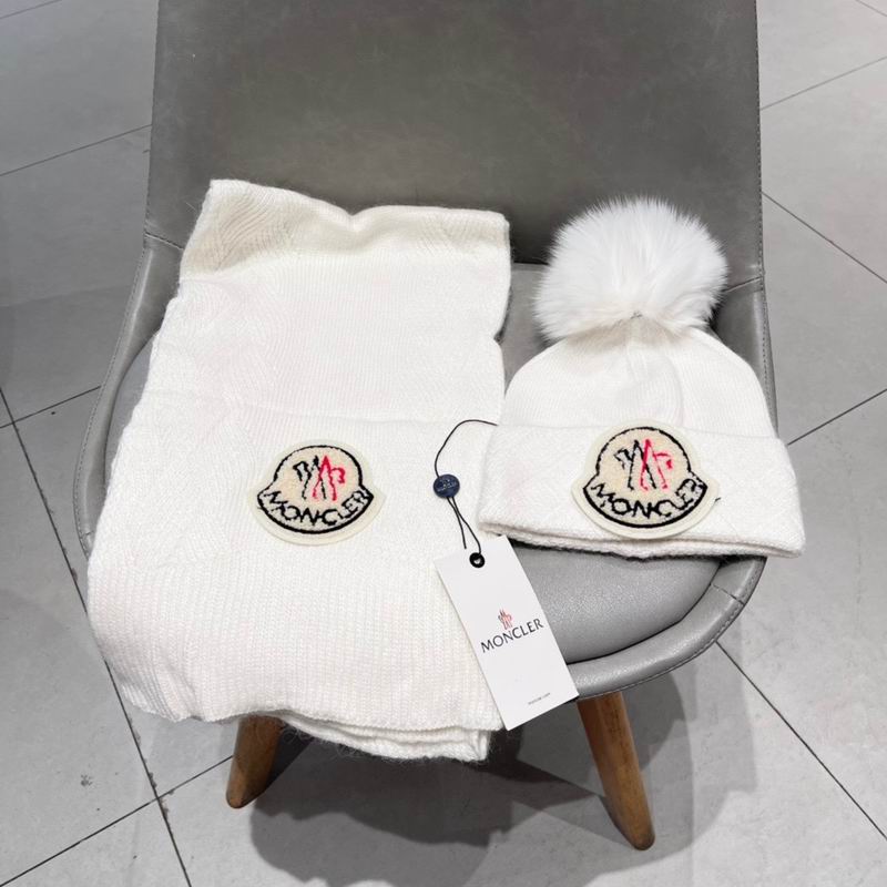 Moncler Scarf Hat (195)