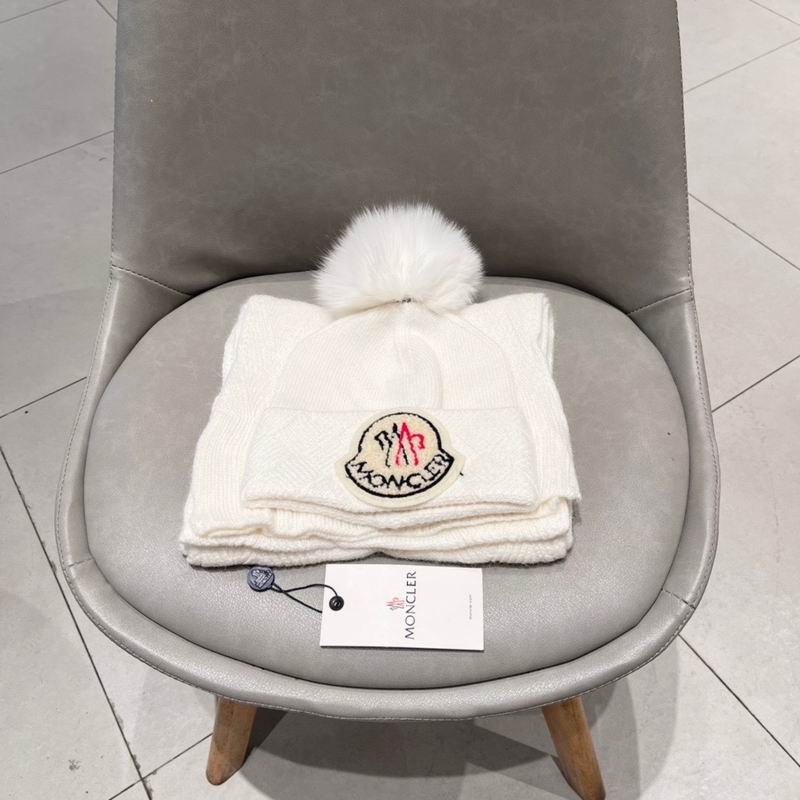 Moncler Scarf Hat (196)