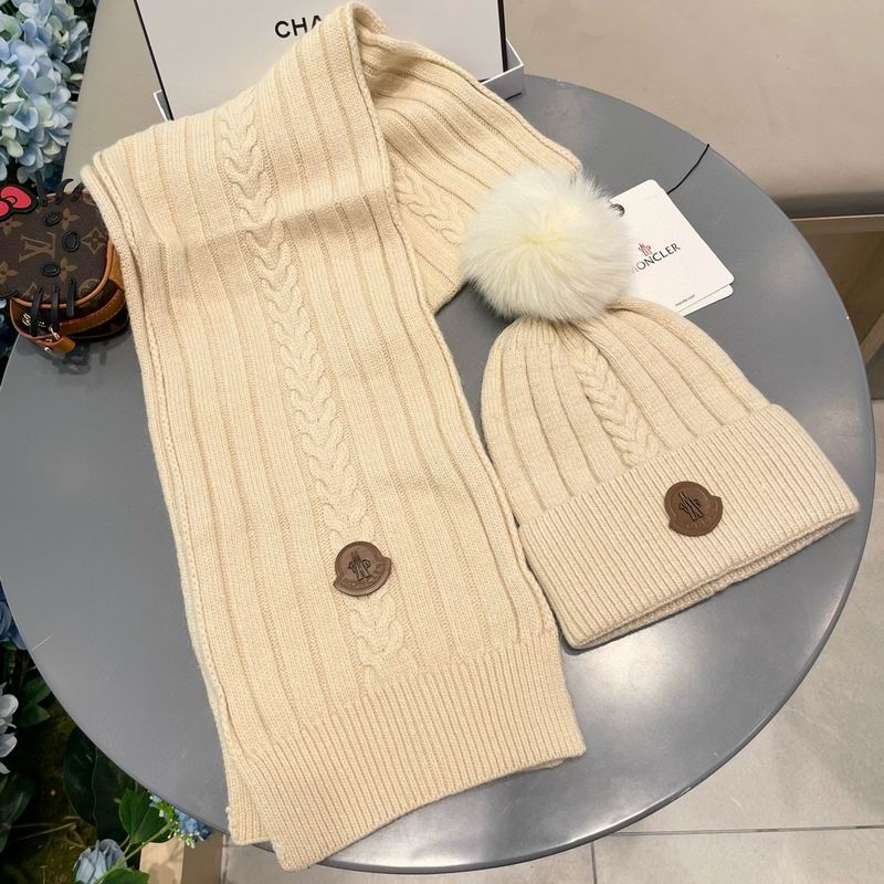 Moncler Scarf Hat (231)