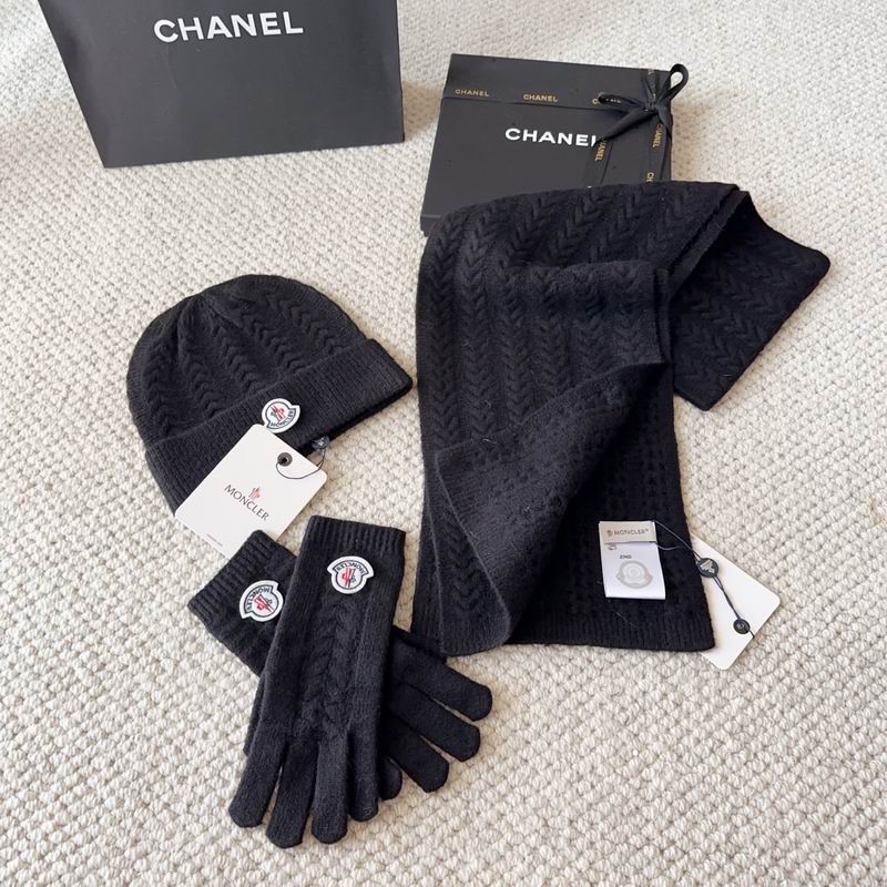 Moncler Scarf Hat Gloves (14)