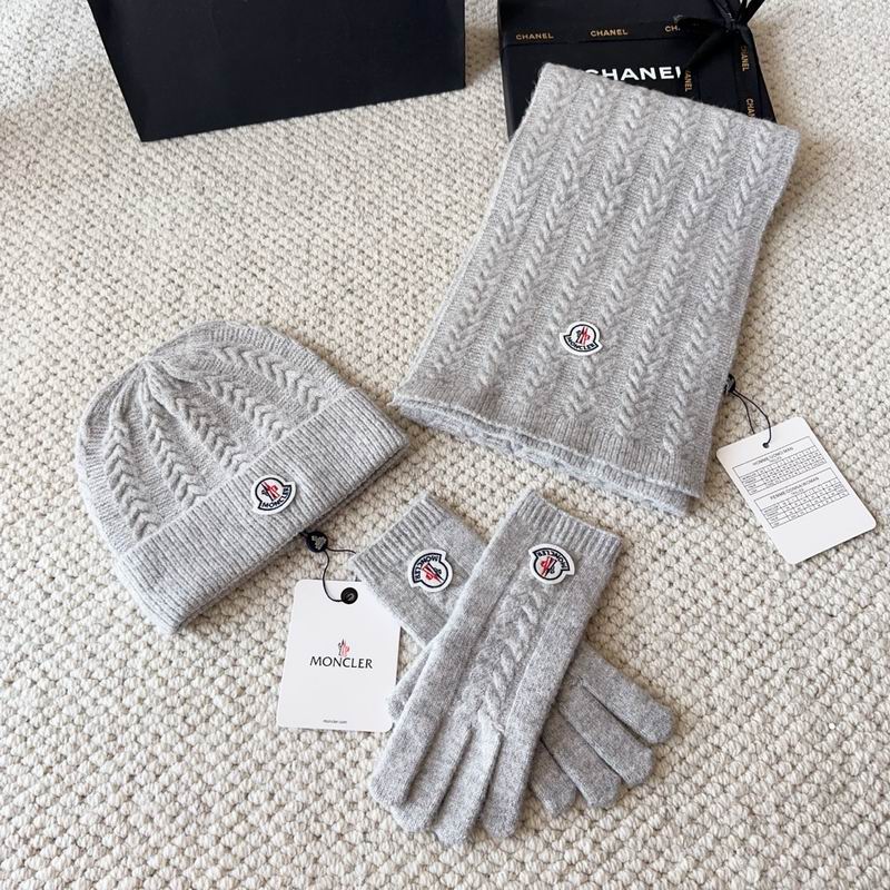 Moncler Scarf Hat Gloves (26)