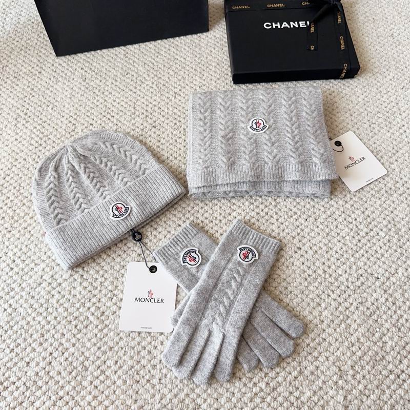 Moncler Scarf Hat Gloves (27)
