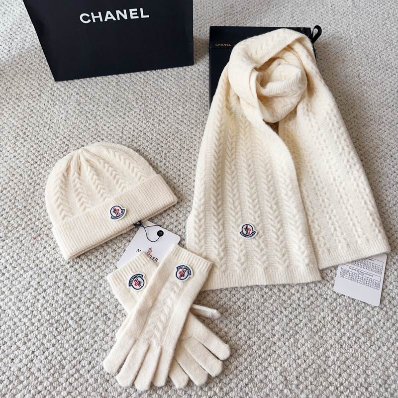 Moncler Scarf Hat Gloves (29)