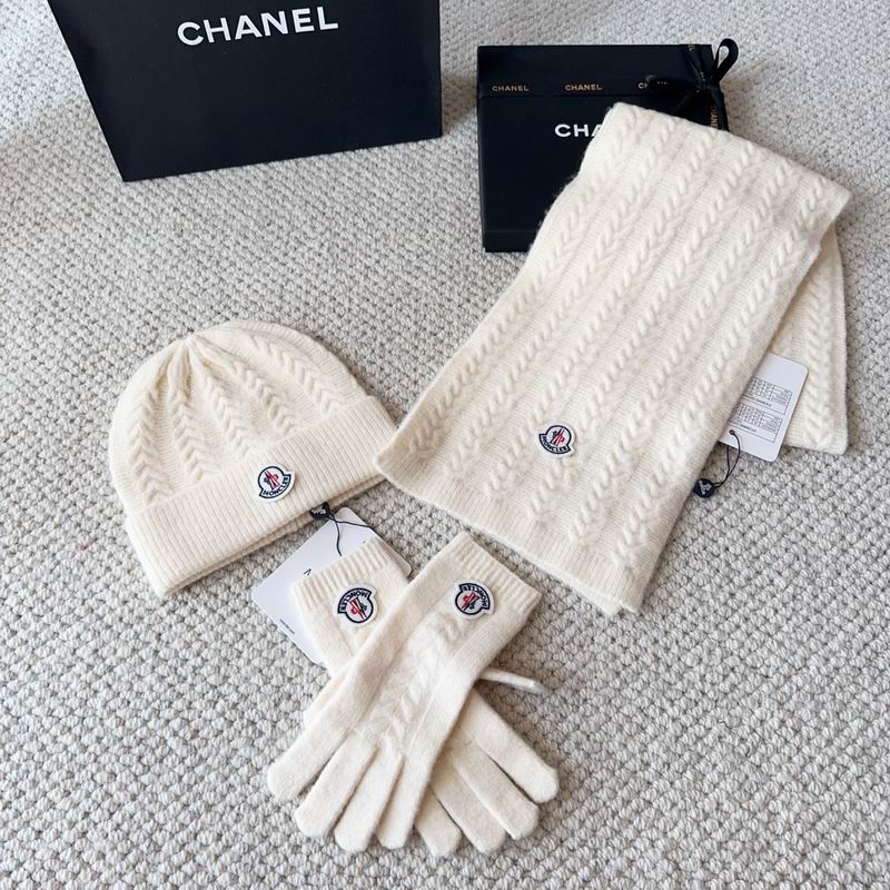 Moncler Scarf Hat Gloves (34)