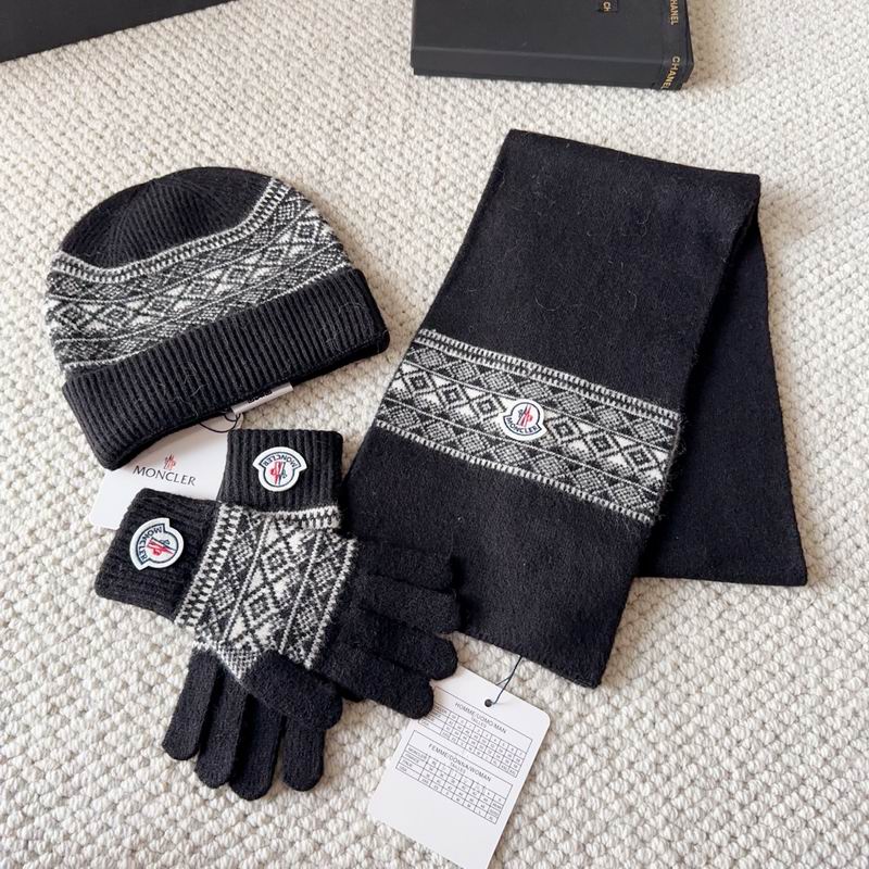 Moncler Scarf Hat Gloves (47)