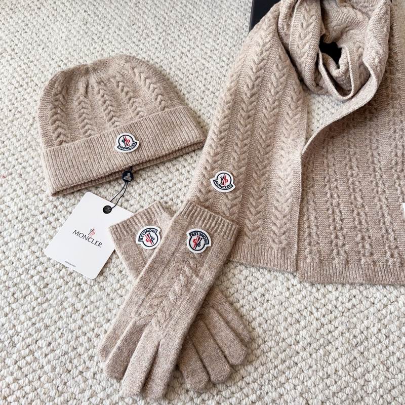 Moncler Scarf Hat Gloves (48)