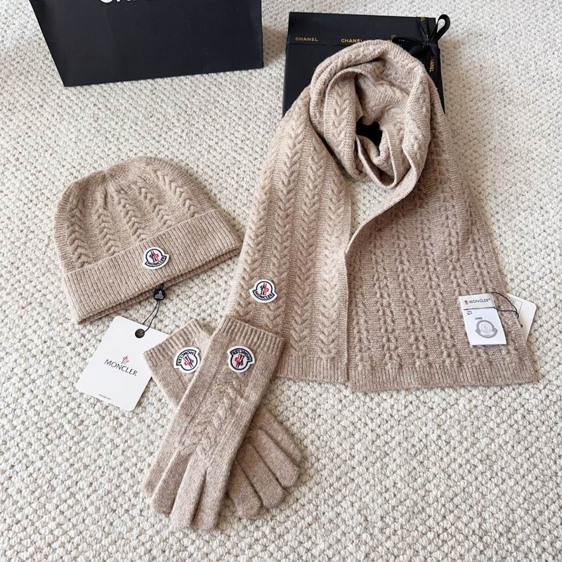 Moncler Scarf Hat Gloves (49)