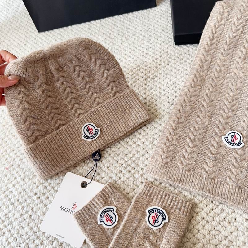 Moncler Scarf Hat Gloves (50)