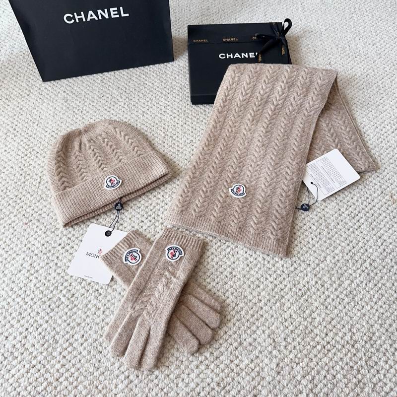 Moncler Scarf Hat Gloves (52)