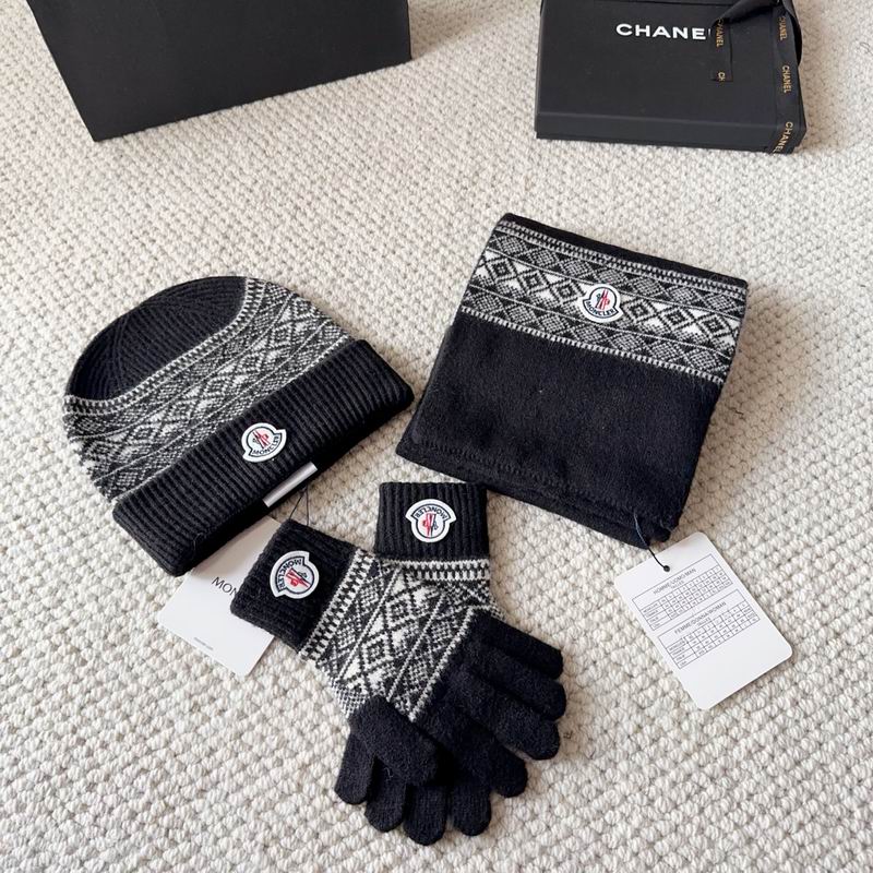 Moncler Scarf Hat Gloves (53)