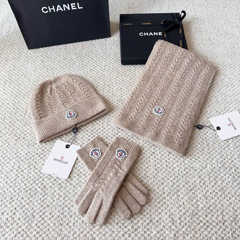 Moncler Scarf Hat Gloves (53)