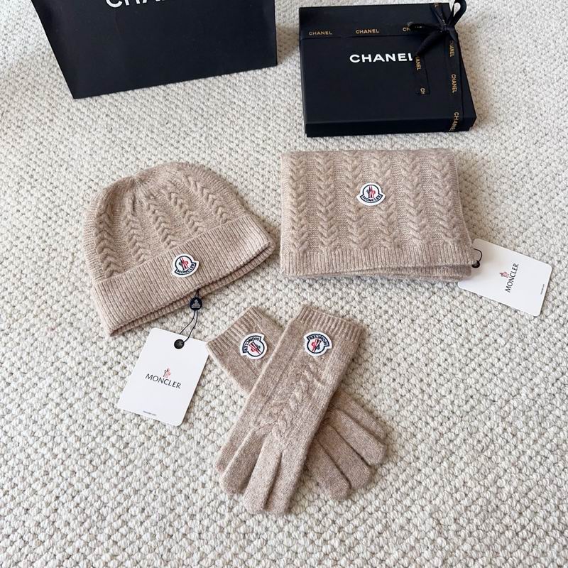 Moncler Scarf Hat Gloves (54)
